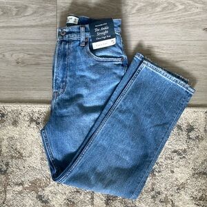 Abercrombie Curve Love Ultra High Rise Ankle Straight Jeans
